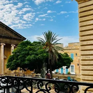 https://house-of-character-in-valletta.hotelssaintjulians.com